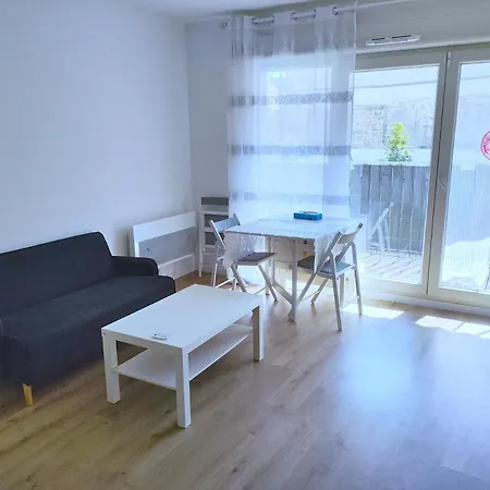 Cozy Sunshine With Balcony 4 Persons Max Apartment *